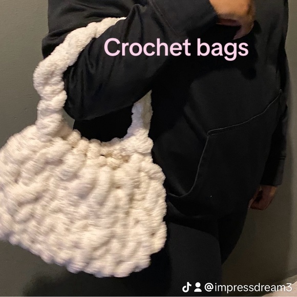 Hand crochet bags - Picture 2 of 5